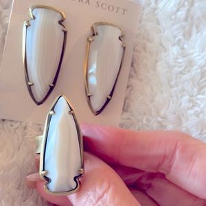 KENDRA SCOTT White Stone Earrings & Ring Set💍💍